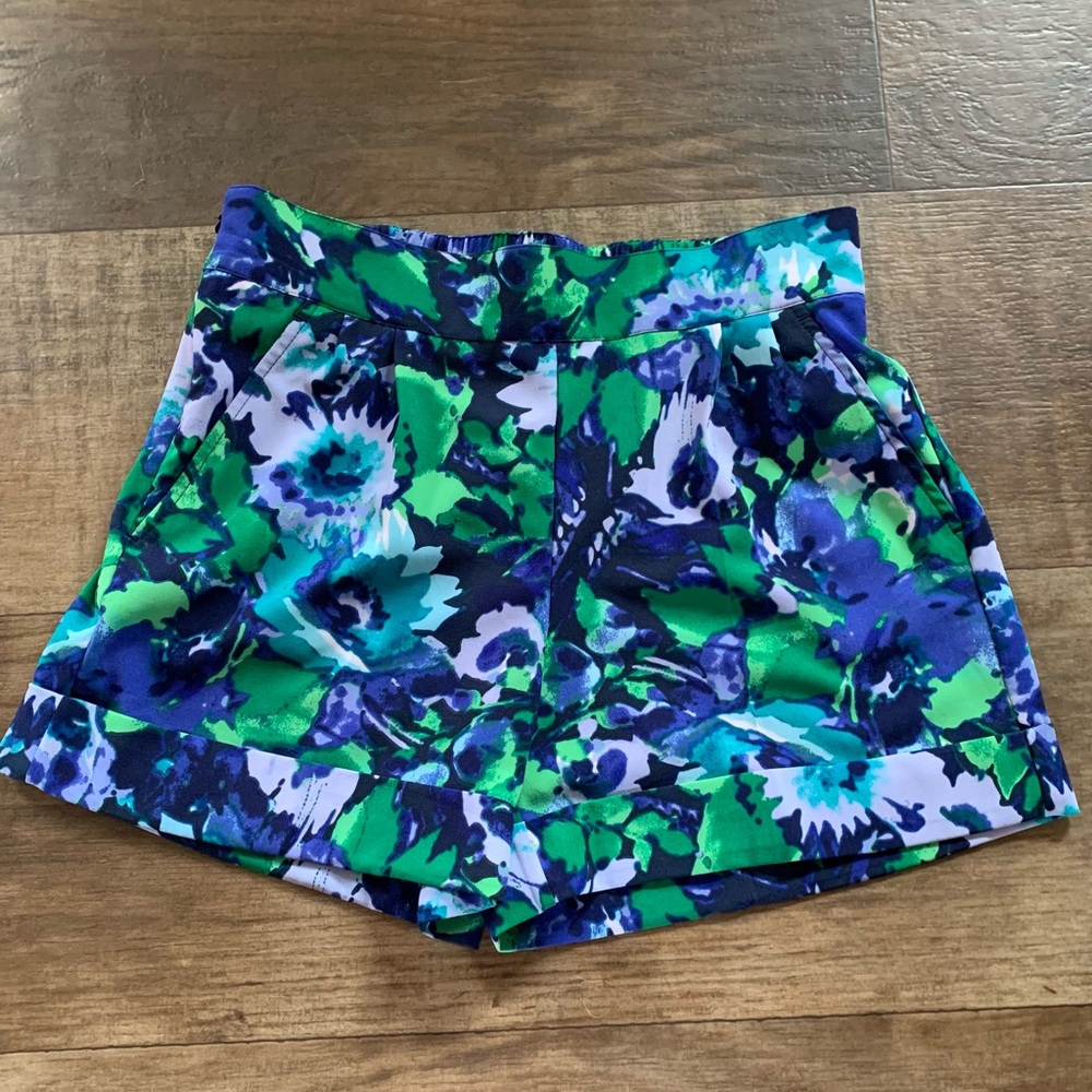 New York and Company 7th Avenue suit collection high-rise floral shorts